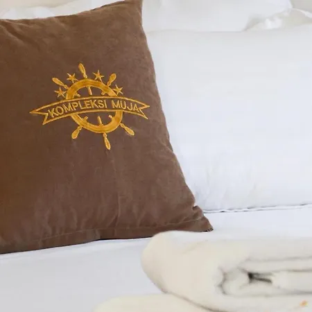 Kompleksi Muja Hotel