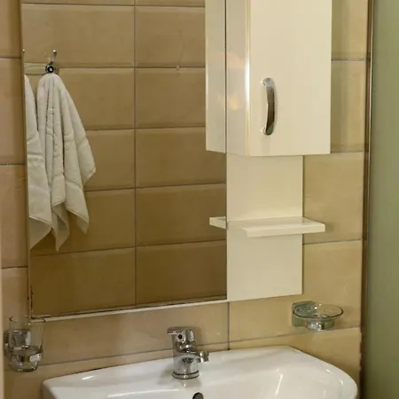 Hotel Kompleksi Muja 4*