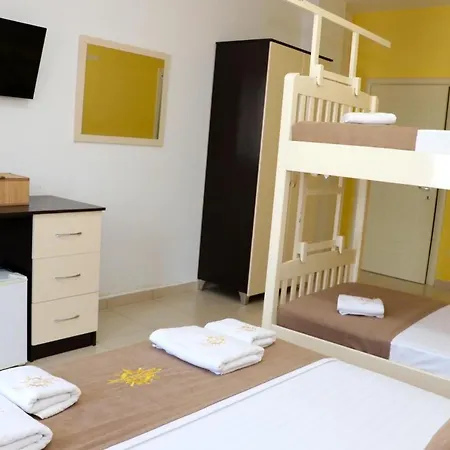 Hotel Kompleksi Muja 4*