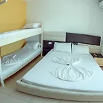 Otel Kompleksi Muja Velipojë